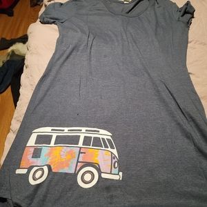 Short dress that can be worn as a tunic, a dress, or a bathing suit cover up